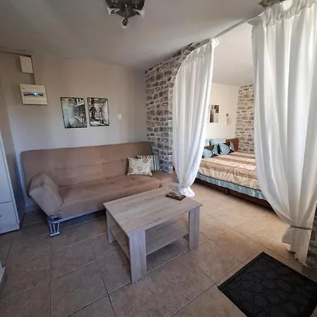Cozy In Karystos-bouros شقة كاريستوس