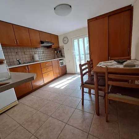 Cozy In Karystos-bouros